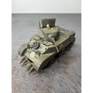 21st Century  US Army M5A1 Stuart M5 HedgeCutter 1:32 With Driver Figure